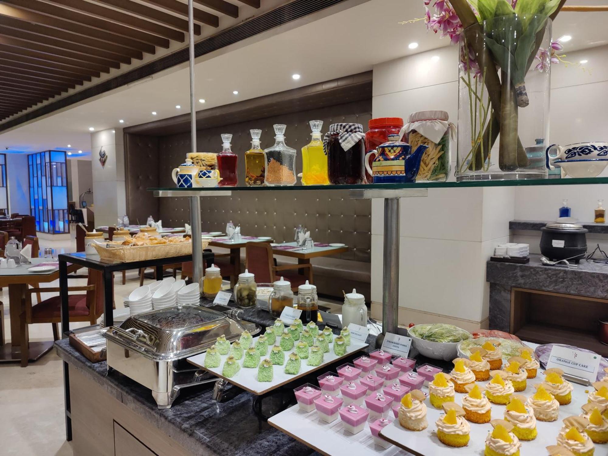 Regenta Central Grand Exotica Pimpri-Chinchwad Luaran gambar