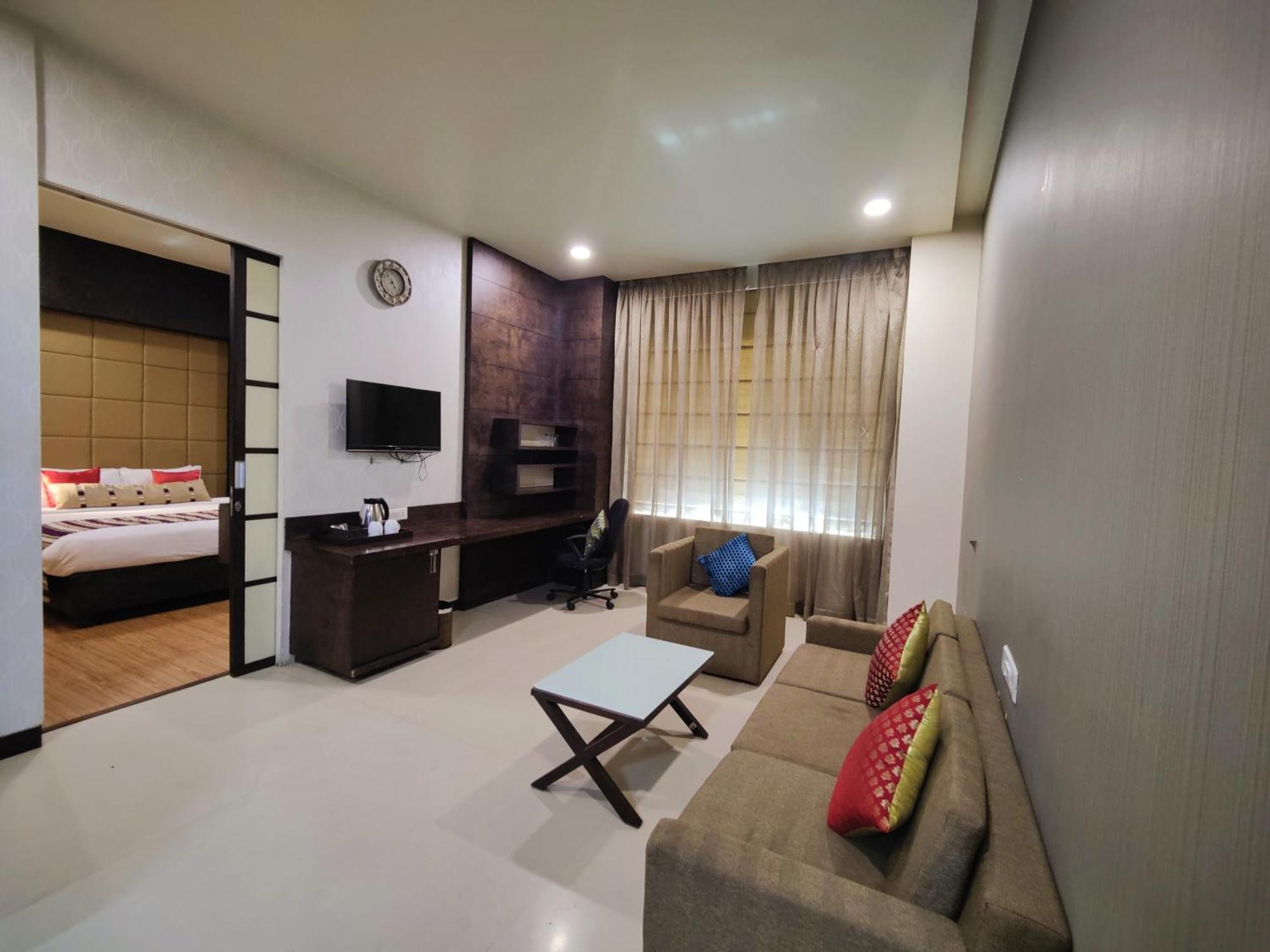 Regenta Central Grand Exotica Pimpri-Chinchwad Luaran gambar