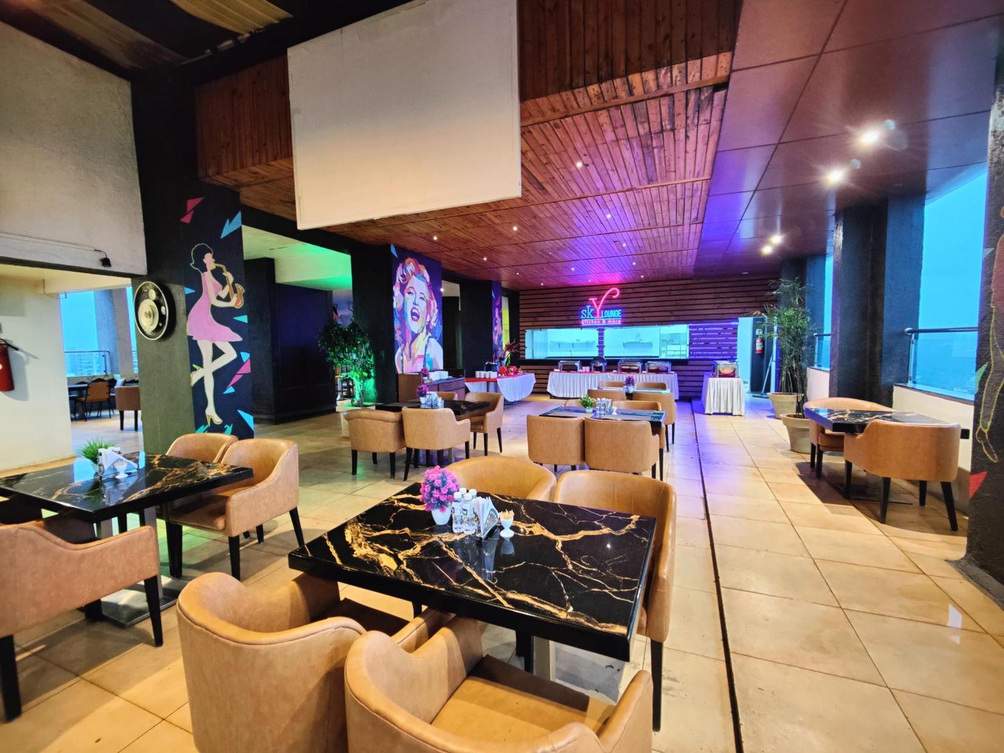 Regenta Central Grand Exotica Pimpri-Chinchwad Luaran gambar