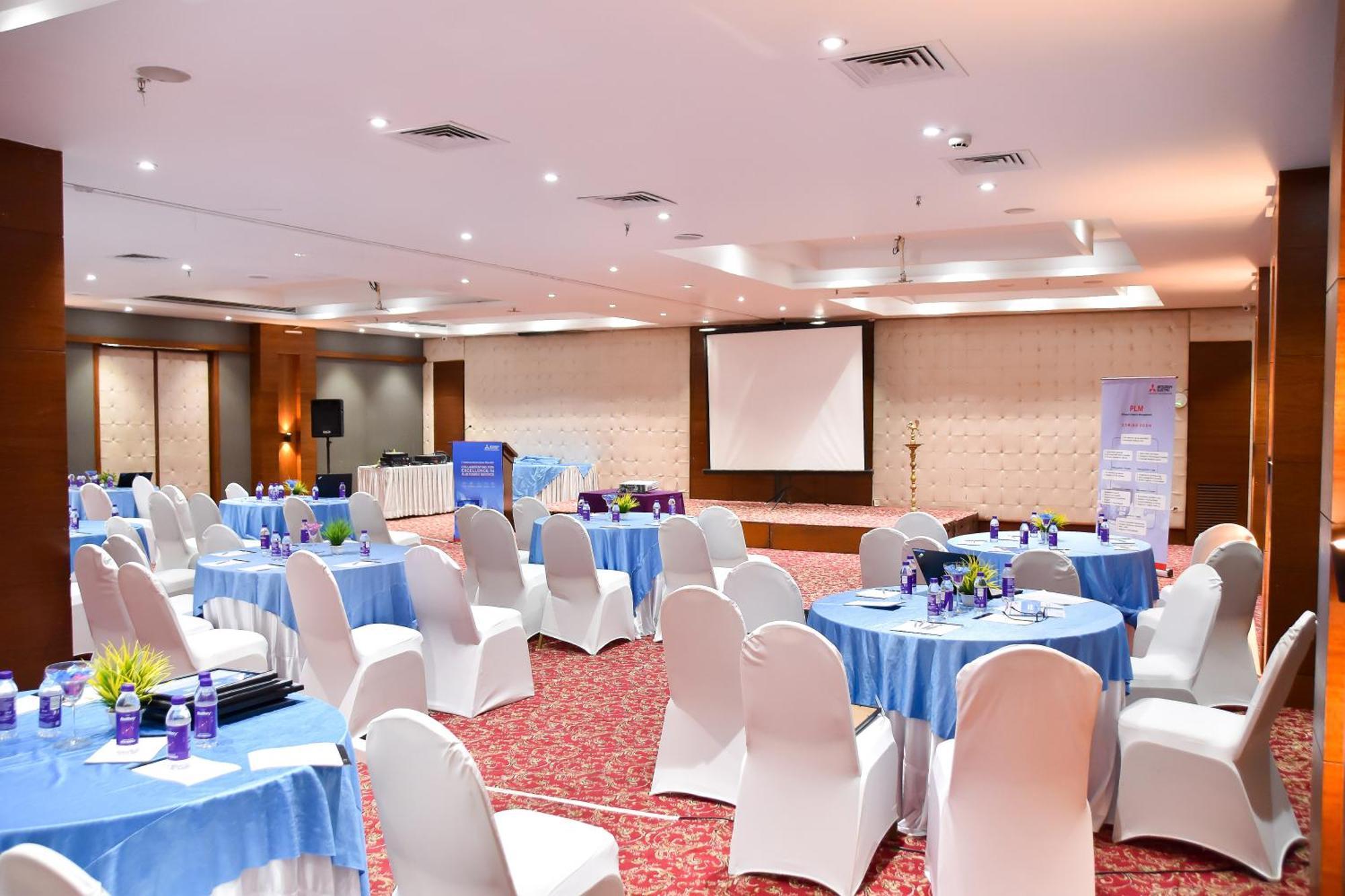 Regenta Central Grand Exotica Pimpri-Chinchwad Luaran gambar