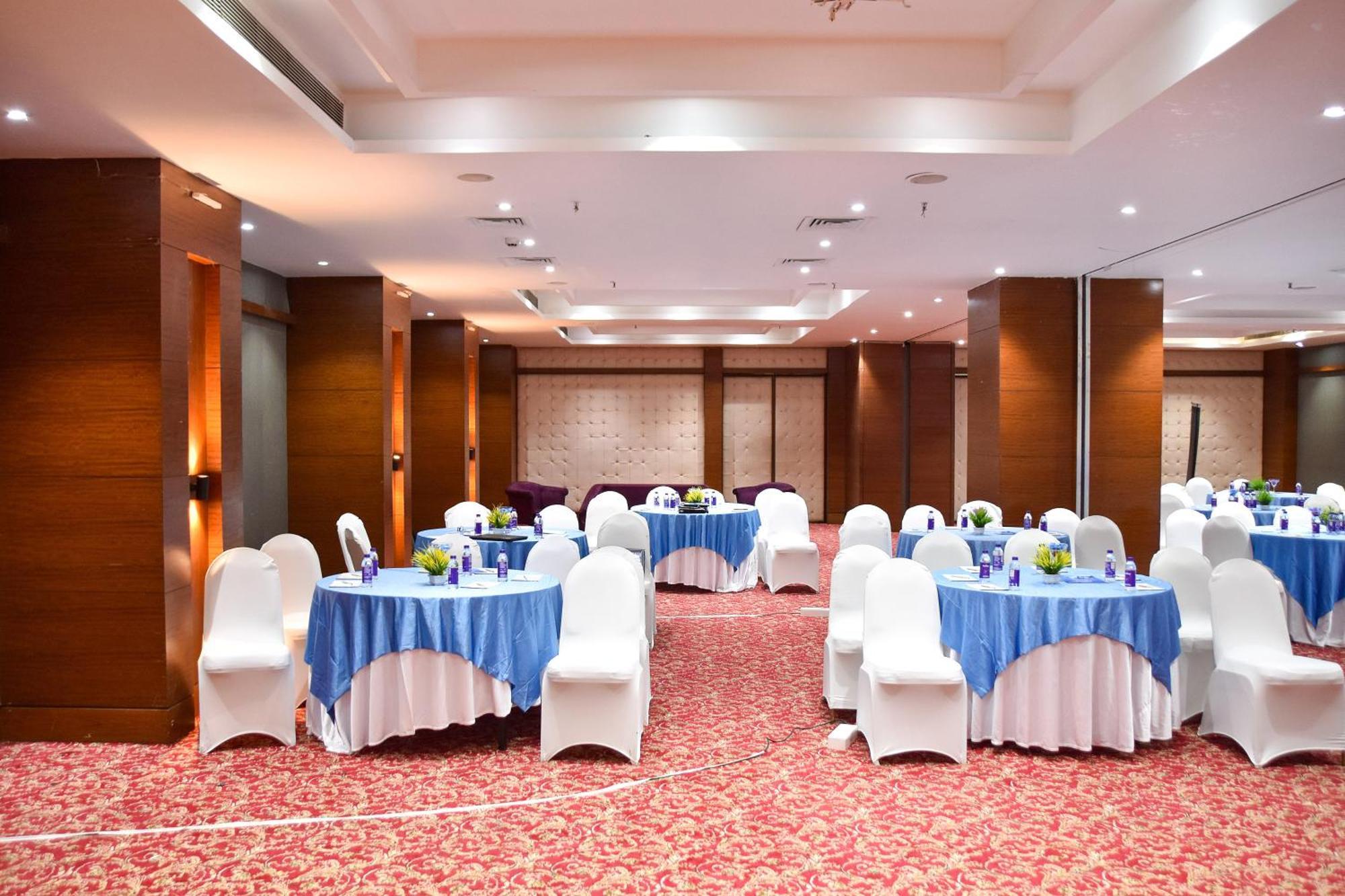 Regenta Central Grand Exotica Pimpri-Chinchwad Luaran gambar