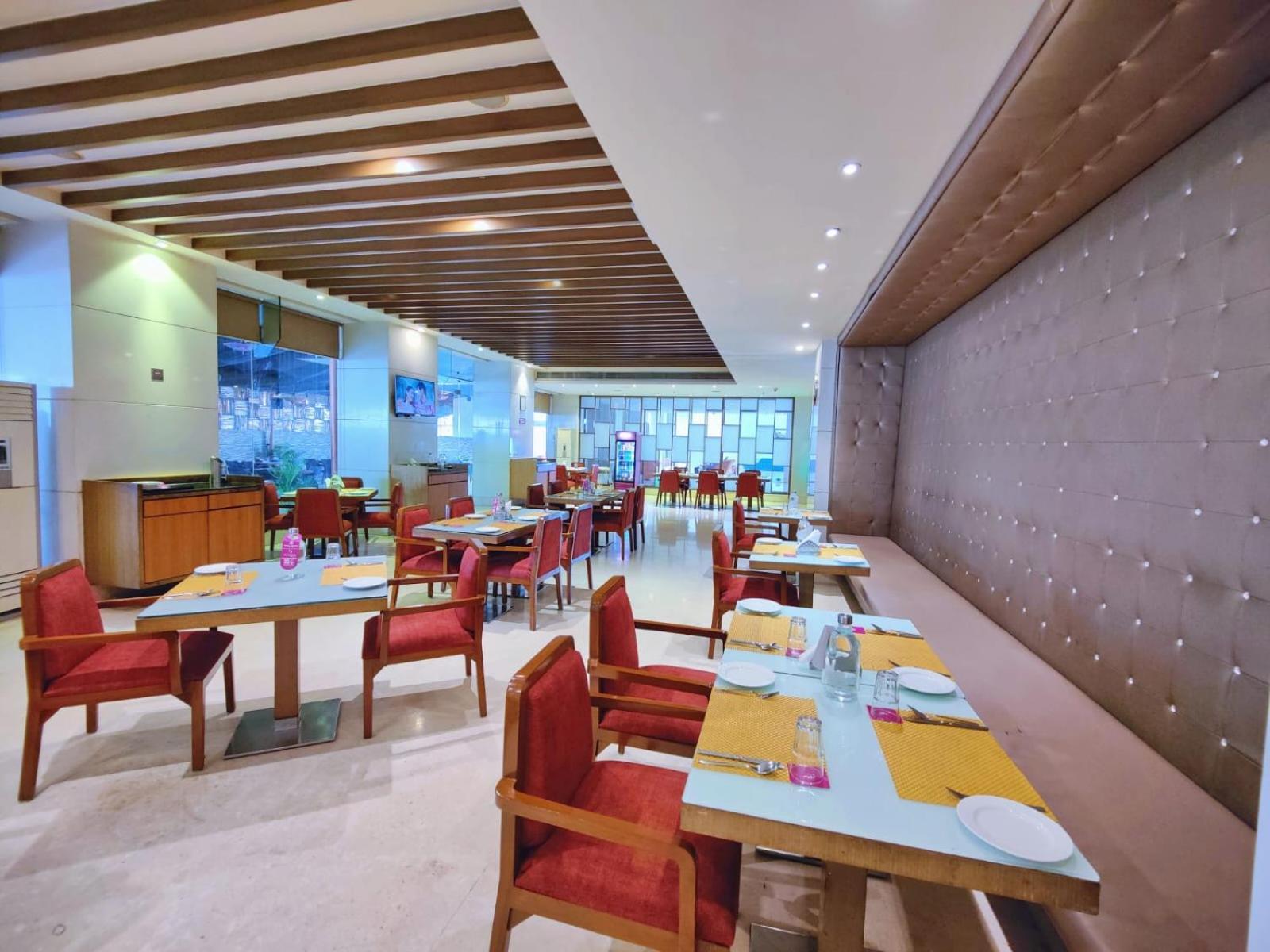 Regenta Central Grand Exotica Pimpri-Chinchwad Luaran gambar
