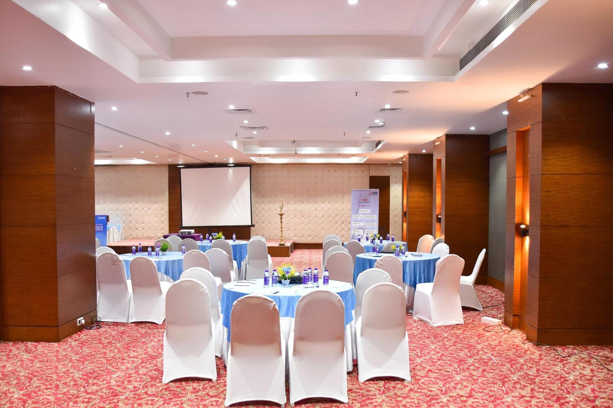 Regenta Central Grand Exotica Pimpri-Chinchwad Luaran gambar