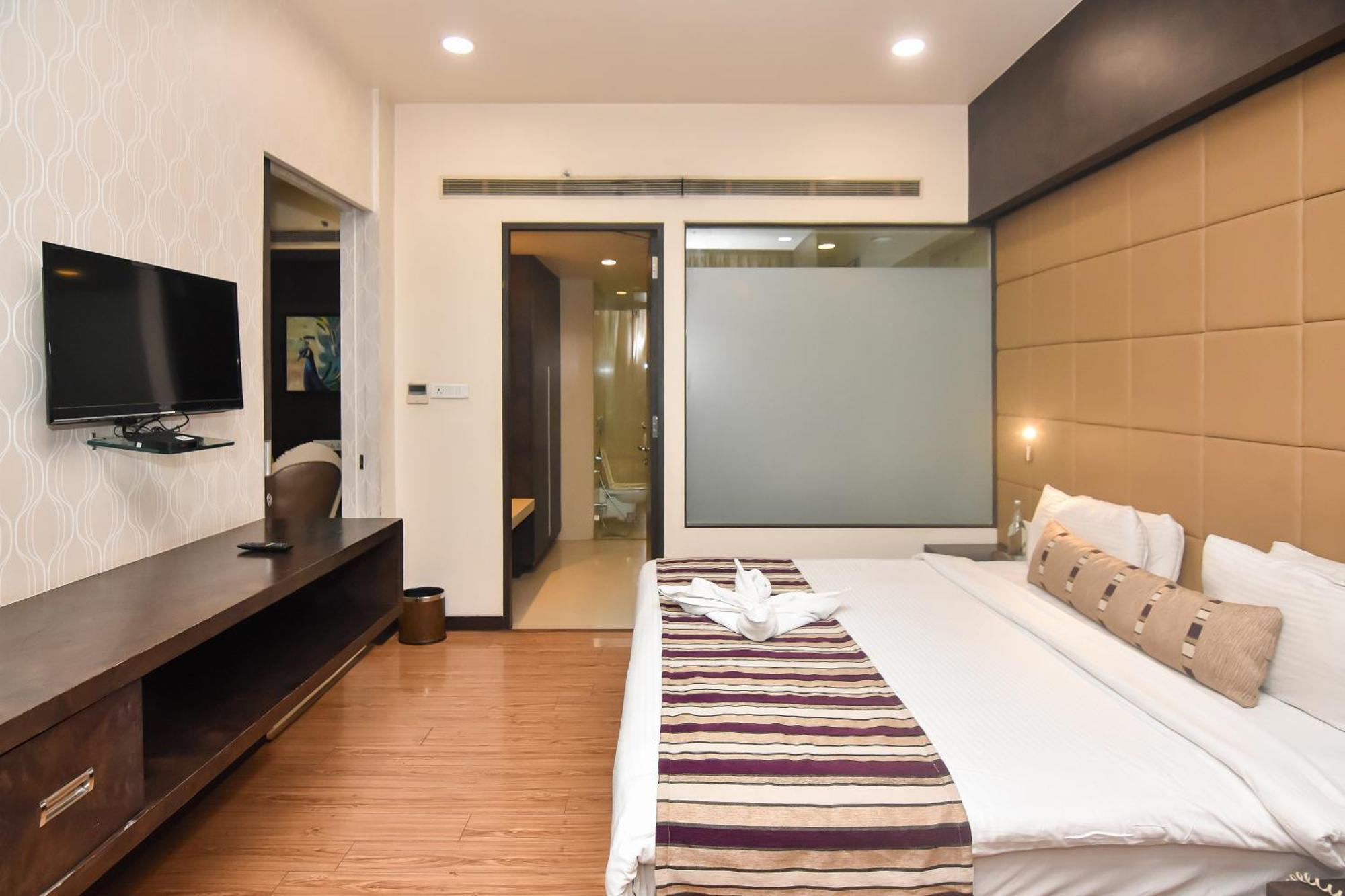 Regenta Central Grand Exotica Pimpri-Chinchwad Luaran gambar