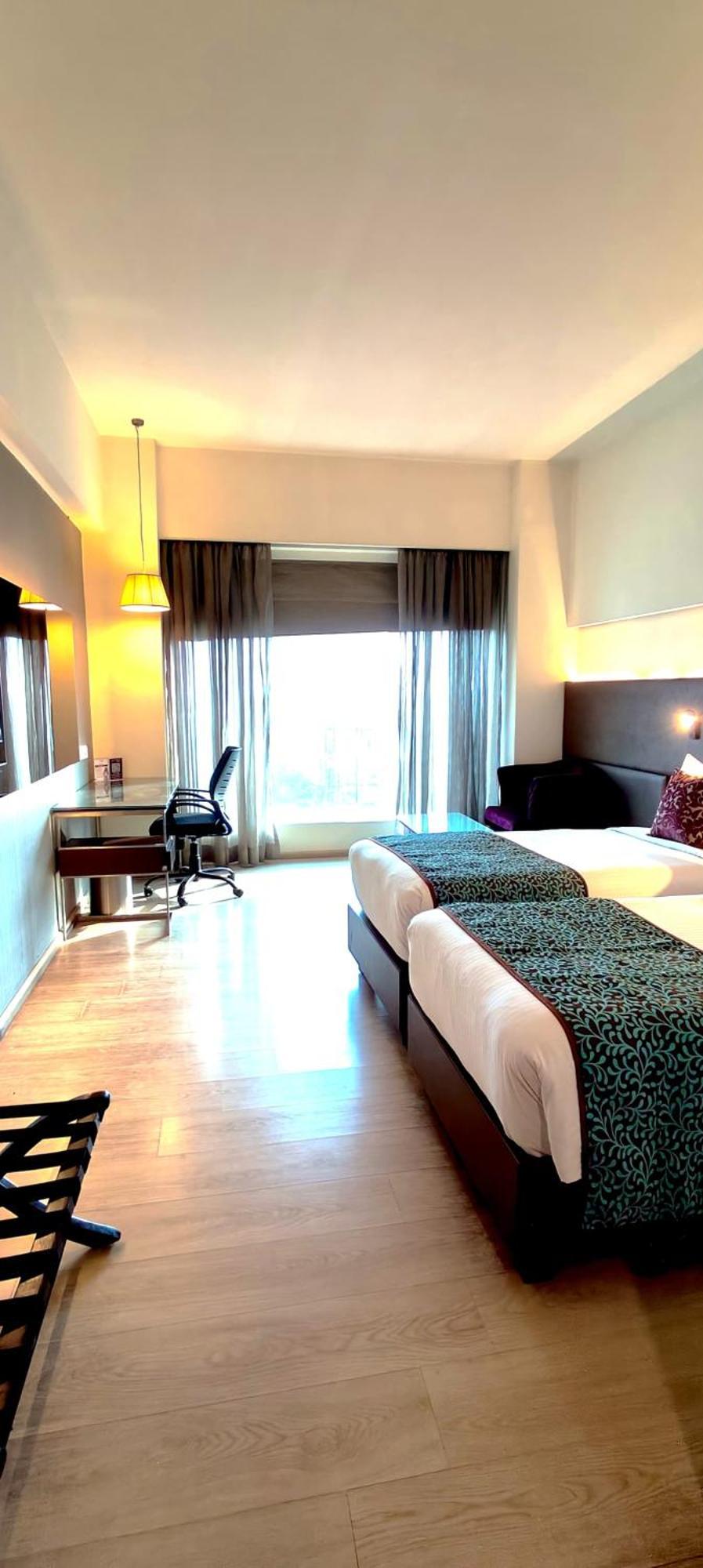 Regenta Central Grand Exotica Pimpri-Chinchwad Luaran gambar